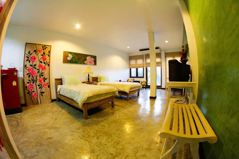 Baan Saleepai Hotel Exterior photo