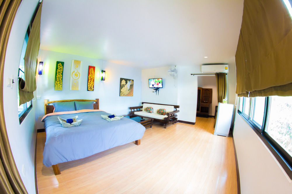 Baan Saleepai Hotel Exterior photo
