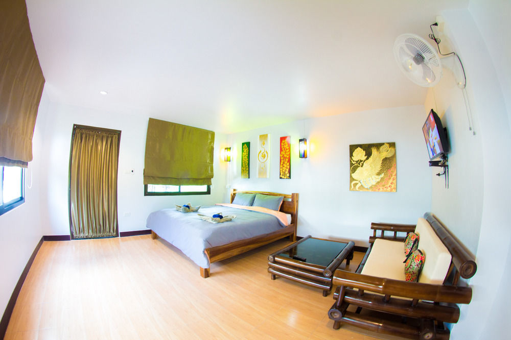 Baan Saleepai Hotel Exterior photo